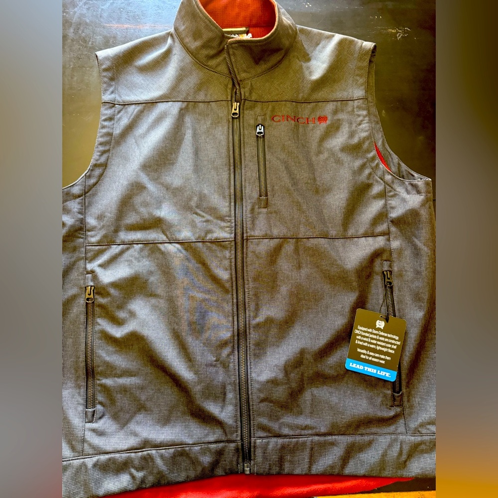 NWT Cinch Men's Gray and Maroon Vest XL